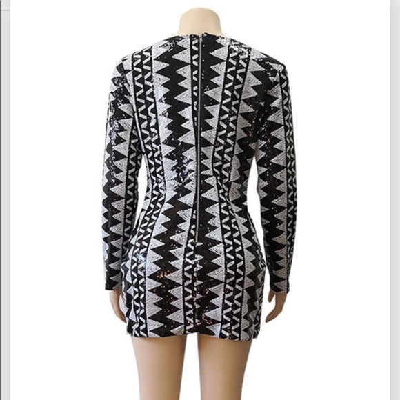 Sexy dress - Picture 1 of 4